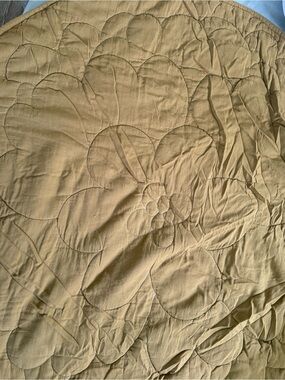 Kate Quinn Fennel Quilted Floral Stitch Play Mat